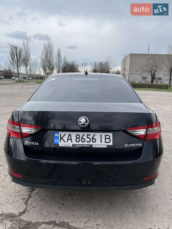 Лифтбек Skoda Superb 2016 в Кривом Роге