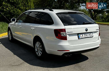 Универсал Skoda Superb 2014 в Киеве