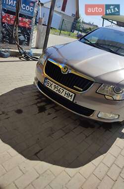 Skoda Superb 2012 Skoda Superb 2012