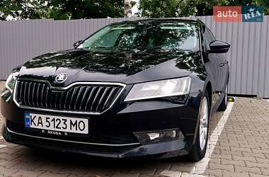 Универсал Skoda Superb 2019 в Киеве