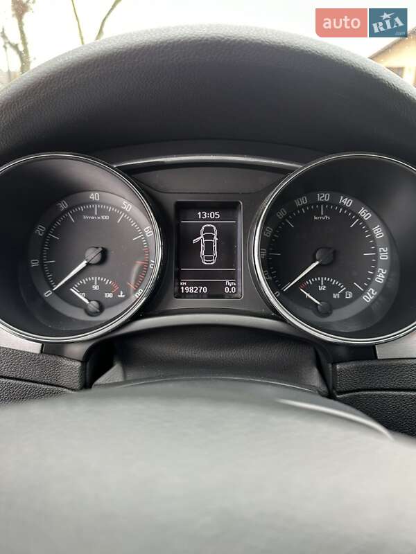 Лифтбек Skoda Superb 2014 в Львове