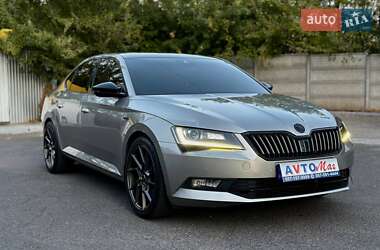 Лифтбек Skoda Superb 2017 в Киеве