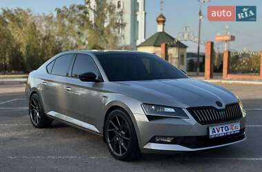 Лифтбек Skoda Superb 2017 в Киеве