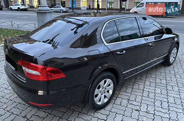 Ліфтбек Skoda Superb 2013 в Запоріжжі