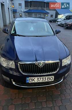 Ліфтбек Skoda Superb 2009 в Рівному