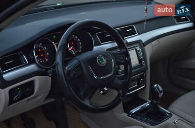 Лифтбек Skoda Superb 2010 в 