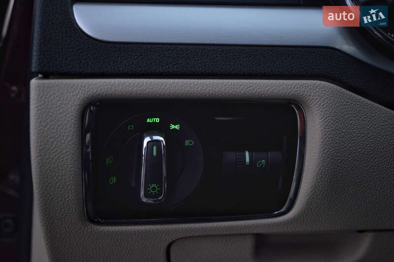 Лифтбек Skoda Superb 2010 в Стрые