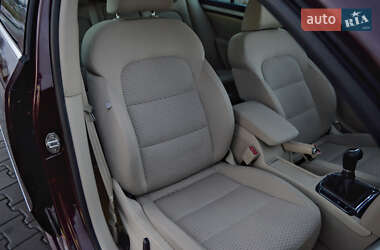 Лифтбек Skoda Superb 2010 в 