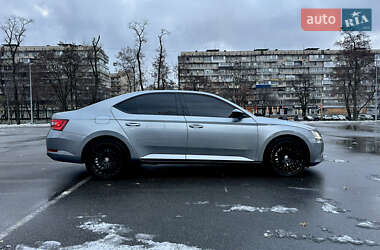 Лифтбек Skoda Superb 2019 в Киеве