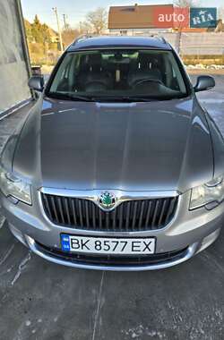 Skoda Superb 2010 Skoda Superb 2010