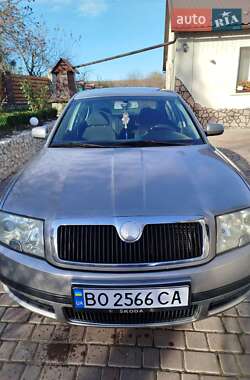 Лифтбек Skoda Superb 2006 в Кременце