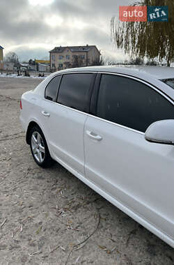 Лифтбек Skoda Superb 2011 в Ладыжине