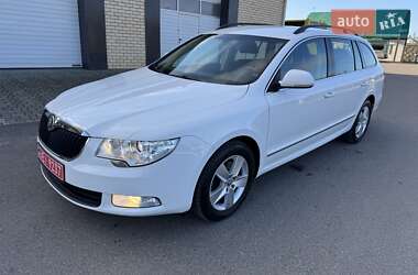 Универсал Skoda Superb 2010 в Луцке