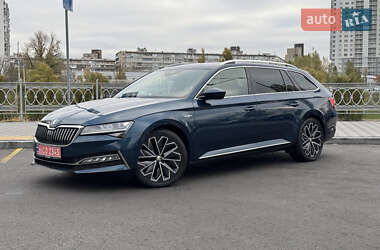 Универсал Skoda Superb 2019 в Киеве