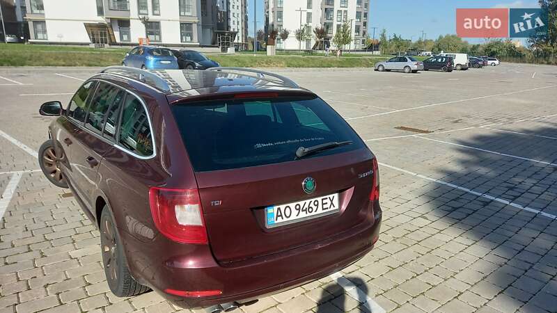 Универсал Skoda Superb 2011 в Мукачево