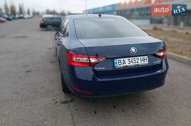 Лифтбек Skoda Superb 2017 в Кривом Роге