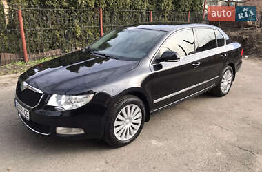 Skoda Superb 2011