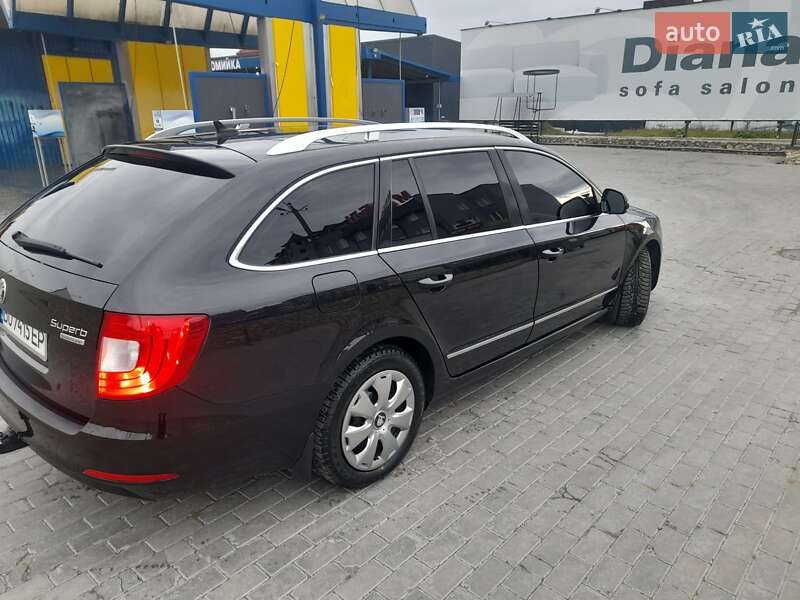 Універсал Skoda Superb 2012 в Тернополі
