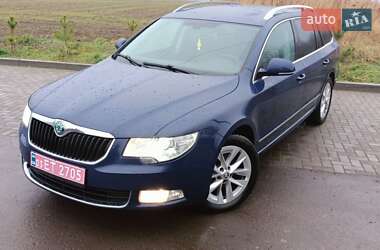 Універсал Skoda Superb 2010 в Рівному