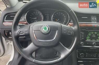 Skoda Superb 2012