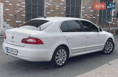 Лифтбек Skoda Superb 2012 в Киеве