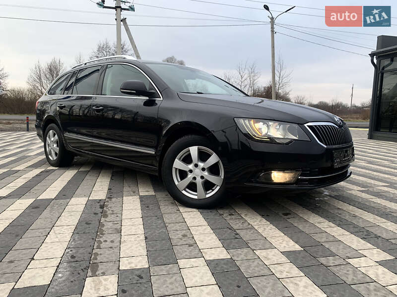 Універсал Skoda Superb 2014 в Львові