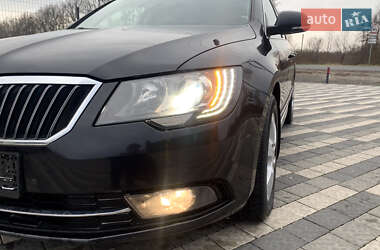 Універсал Skoda Superb 2014 в Львові