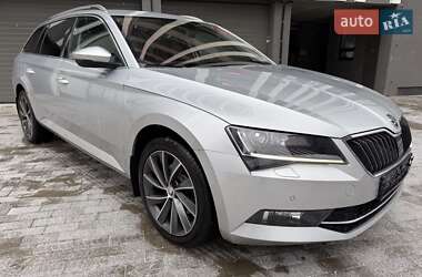 Универсал Skoda Superb 2020 в Киеве