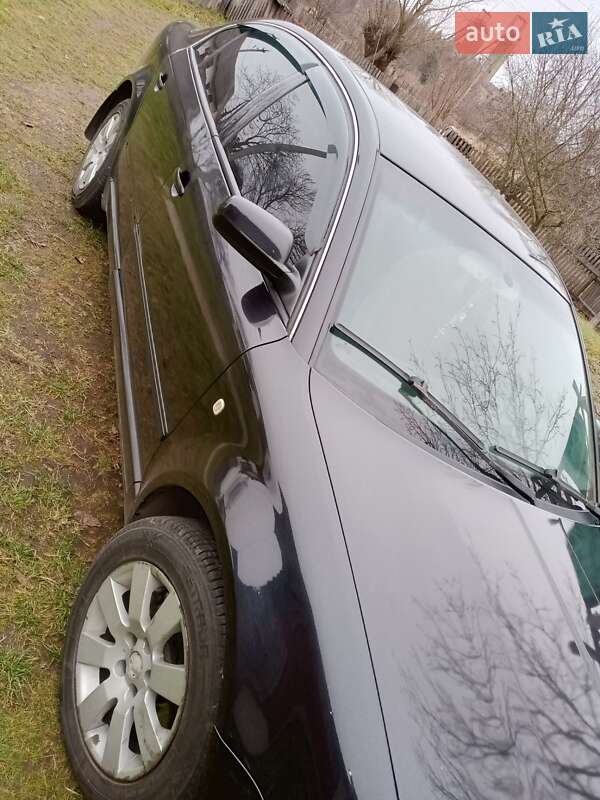 Ліфтбек Skoda Superb 2004 в Шептицькому