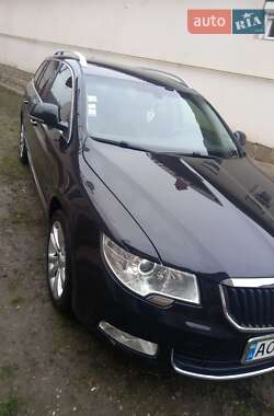 Универсал Skoda Superb 2010 в Берегово