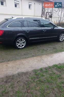 Универсал Skoda Superb 2010 в Берегово