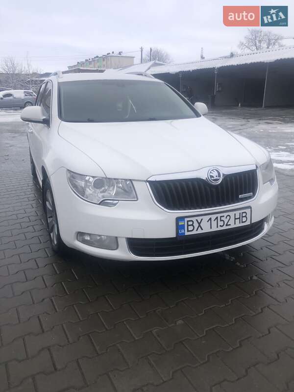 Skoda Superb 2011