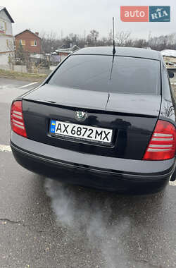 Лифтбек Skoda Superb 2006 в 