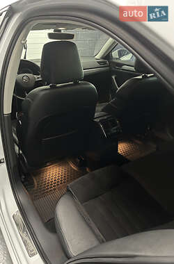 Лифтбек Skoda Superb 2016 в 