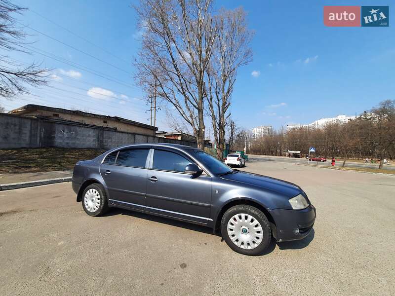 Лифтбек Skoda Superb 2007 в Черкассах