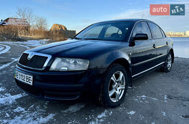 Лифтбек Skoda Superb 2003 в Днепре