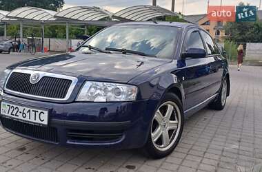 Ліфтбек Skoda Superb 2002 в Львові