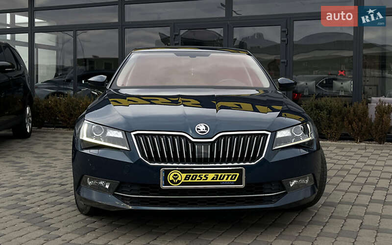 Лифтбек Skoda Superb 2016 в Мукачево