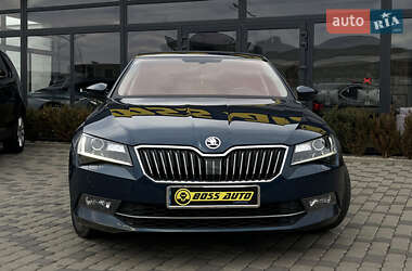 Лифтбек Skoda Superb 2016 в 