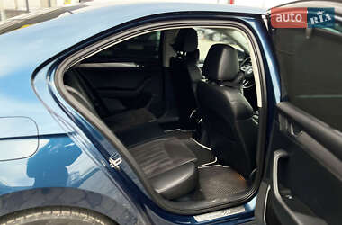 Лифтбек Skoda Superb 2016 в 