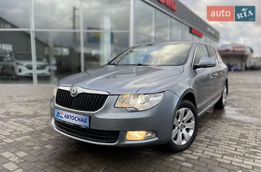 Skoda Superb 2012