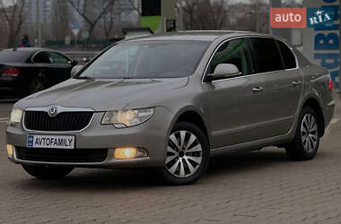 Skoda Superb 2011