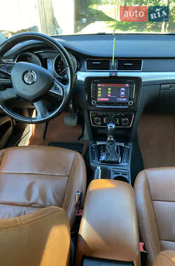 Лифтбек Skoda Superb 2013 в 