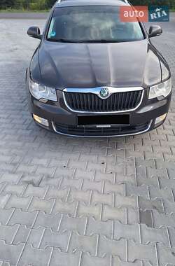 Універсал Skoda Superb 2010 в Заболотові