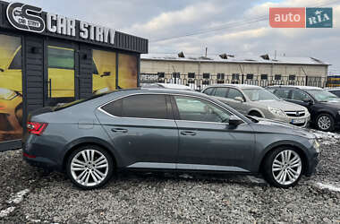 Ліфтбек Skoda Superb 2016 в Стрию