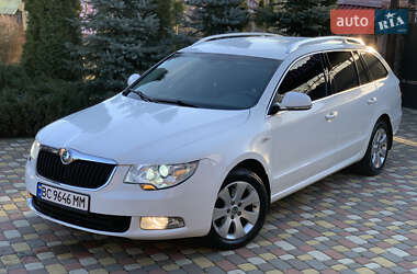 Універсал Skoda Superb 2010 в Івано-Франківську