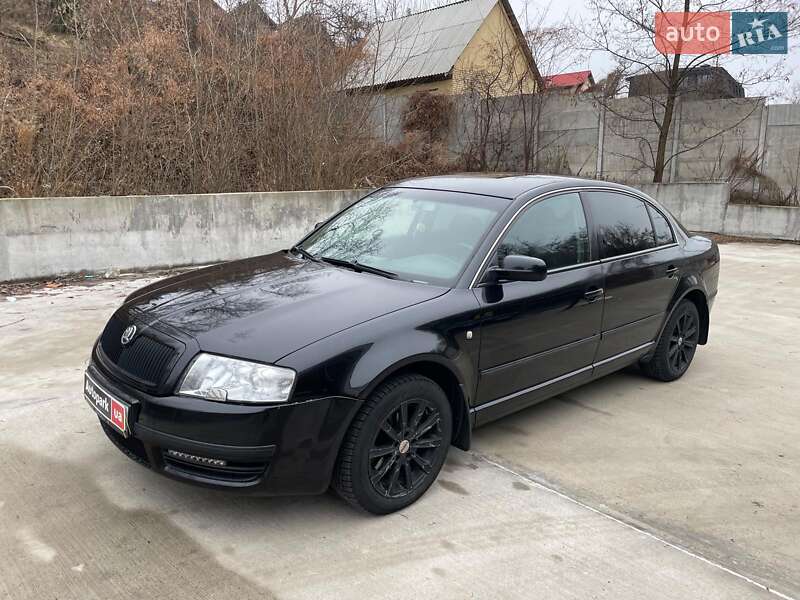 Ліфтбек Skoda Superb 2002 в Києві