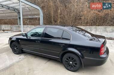 Ліфтбек Skoda Superb 2002 в Києві