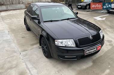 Ліфтбек Skoda Superb 2002 в Києві