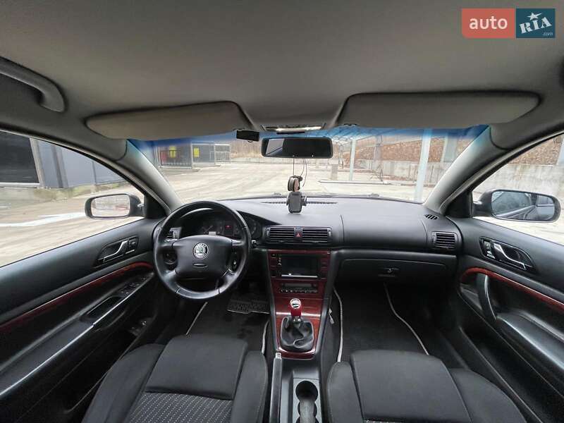 Ліфтбек Skoda Superb 2002 в Києві
